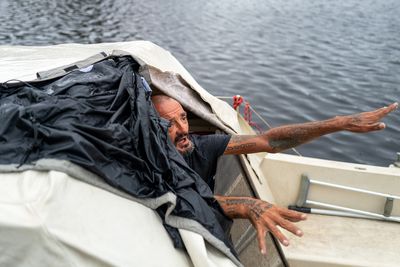 Tampa police try to persuade a local resident who is living on his boat known as Jay and nicknamed Lieutenant Dan to leave for his safety as Tampa prepares for the arrival of Hurricane Milton on October 09, 2024 in Tampa, Florida