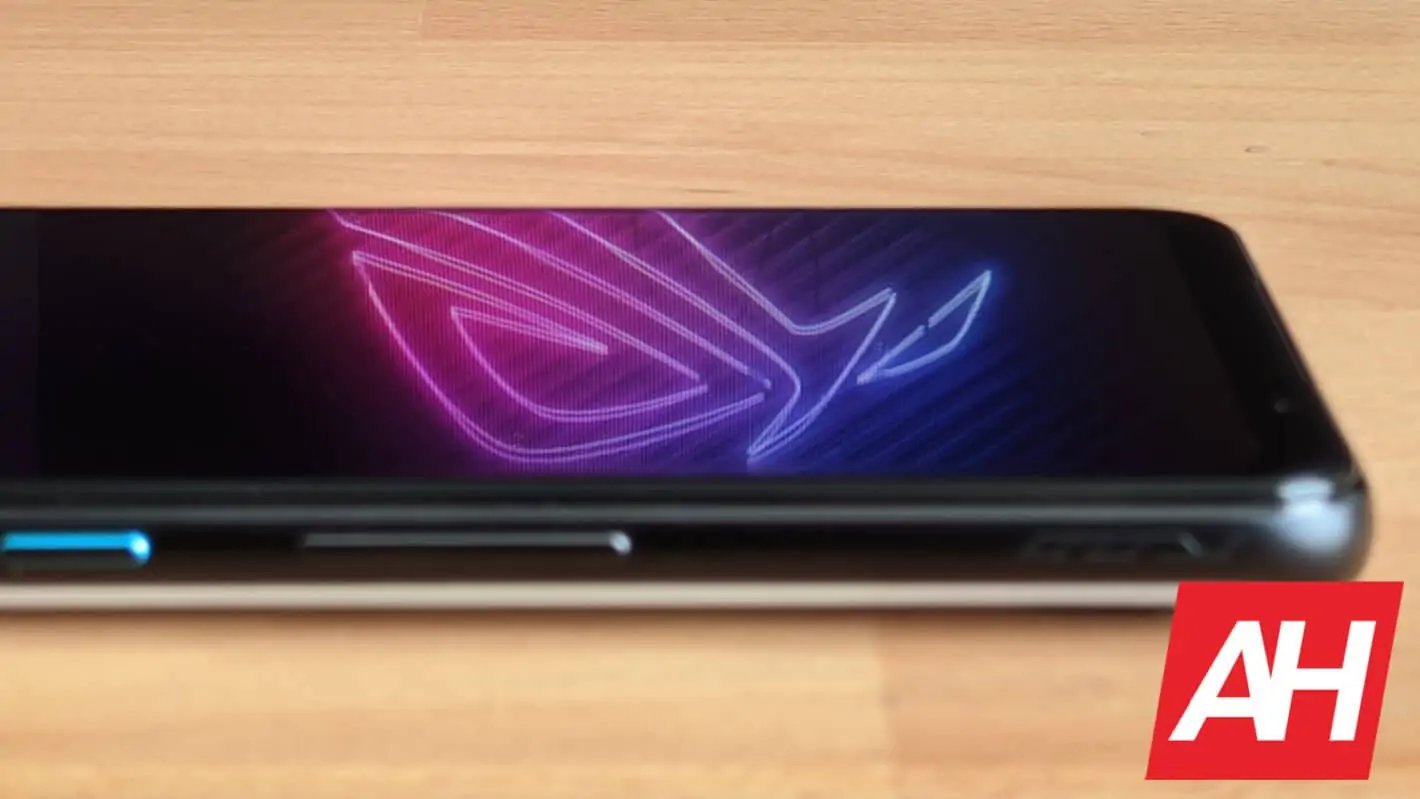 Featured image for Durability Doesn't Seem To Be A Strong Suit Of The ROG Phone 5