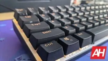 WhirlwindFX Atom 60 Gaming Keyboard Review 2