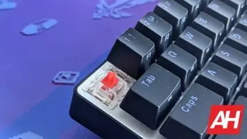 WhirlwindFX Atom 60 Gaming Keyboard Review 8